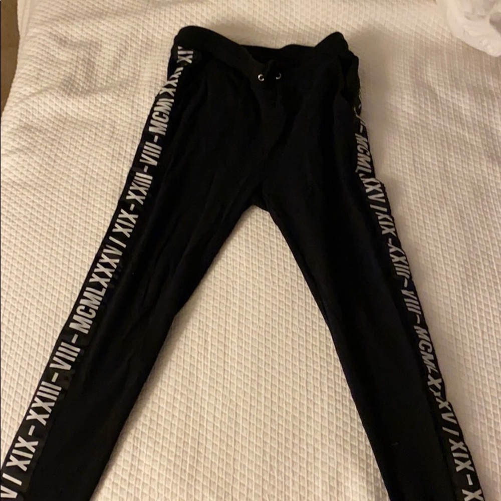 Men’s Roman numeral joggers